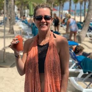 Meet your Posher, Marcia